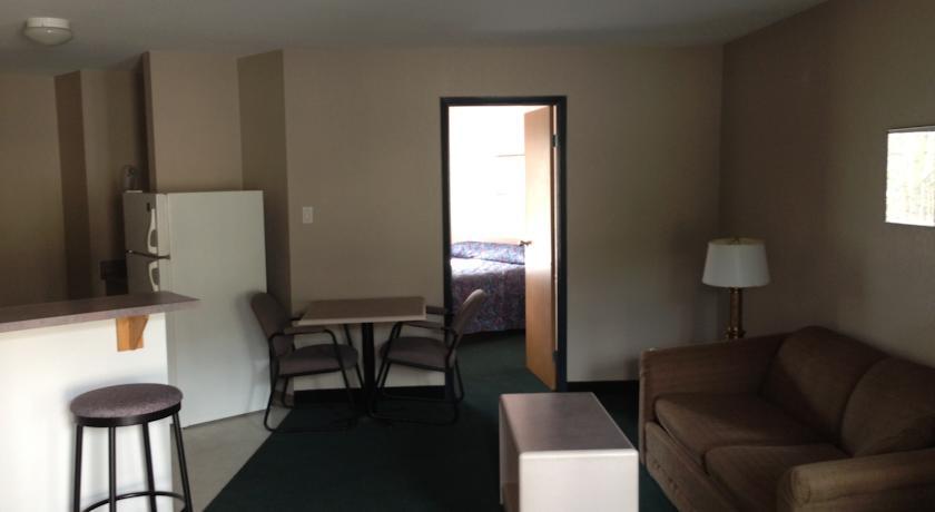 Super 8 By Wyndham Golden Hotell Rom bilde